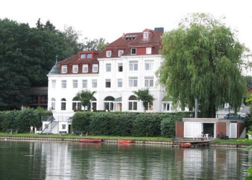 See Schlosshotel Am Kellersee Eutin Extérieur photo