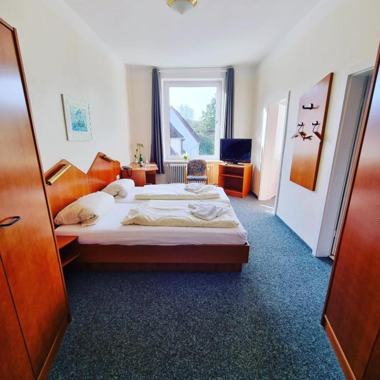 See Schlosshotel Am Kellersee Eutin Extérieur photo
