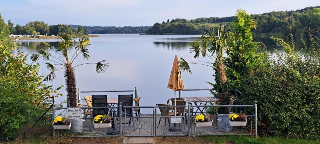 See Schlosshotel Am Kellersee Eutin Extérieur photo