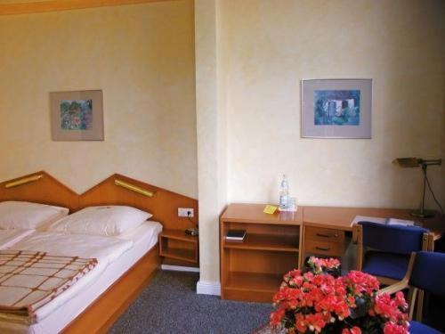 See Schlosshotel Am Kellersee Eutin Extérieur photo